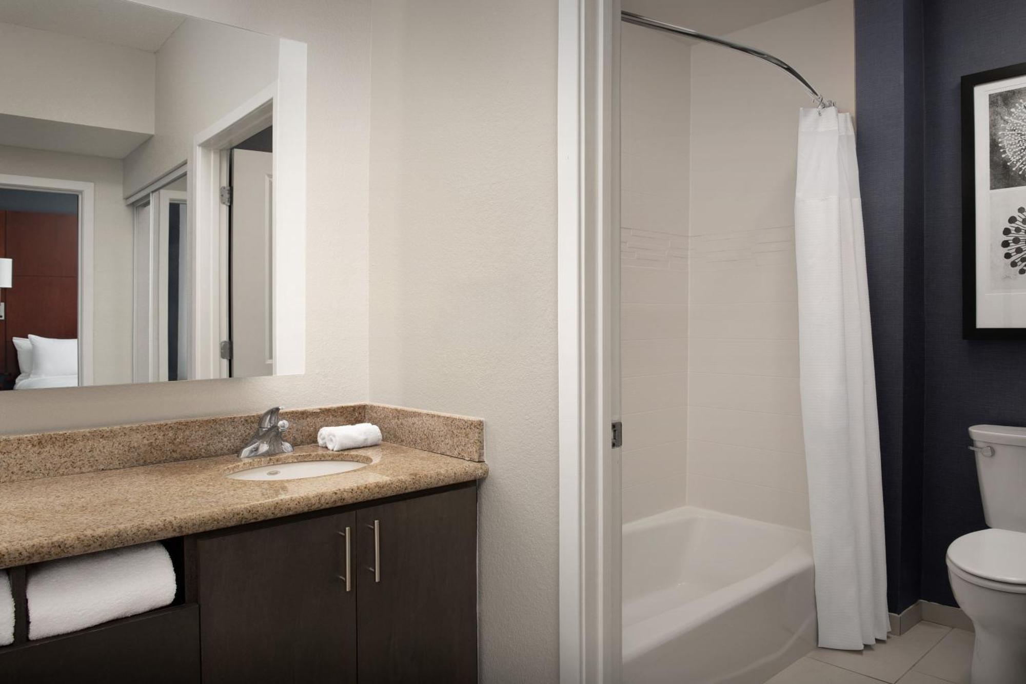 Residence Inn By Marriott Greensboro Airport Zewnętrze zdjęcie